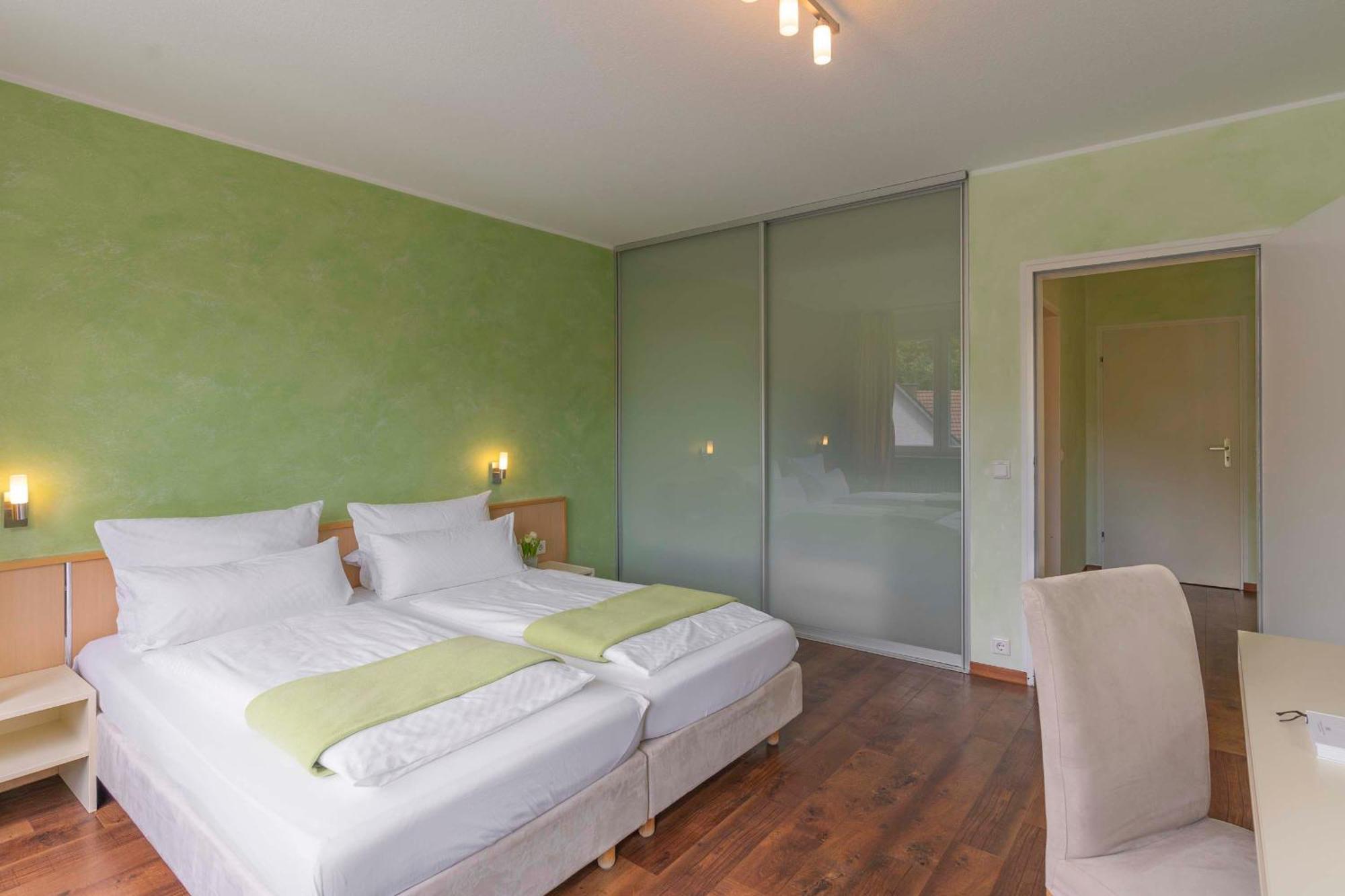 Waldhotel Brand'S Busch Билефелд Екстериор снимка